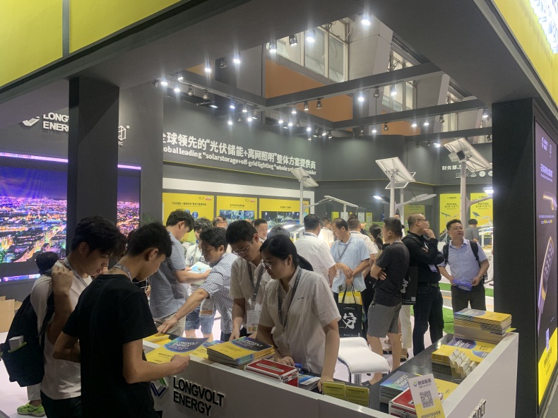 Longvolt Energy's new products made their global debut and shone at the 2019 International Light Exhibition
